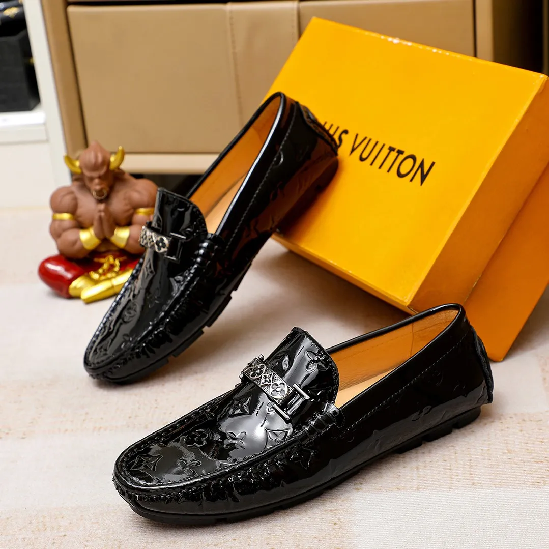 Men's shoes 💰360 💰 LV Louis Vuitton's top-quality Peaches men's shoes 💯Original copy of the official website, the upper is made of imported official website 1:1 material ❌Italian 🇮🇹 cowhide surface, imported pigskin lining. It’s definitely not made with ordinary craftsmanship, it’s the model used by celebrities! The factory’s craftsmanship is designed to create the most perfect shoes for trendy men! Colors available! 38-45 yards